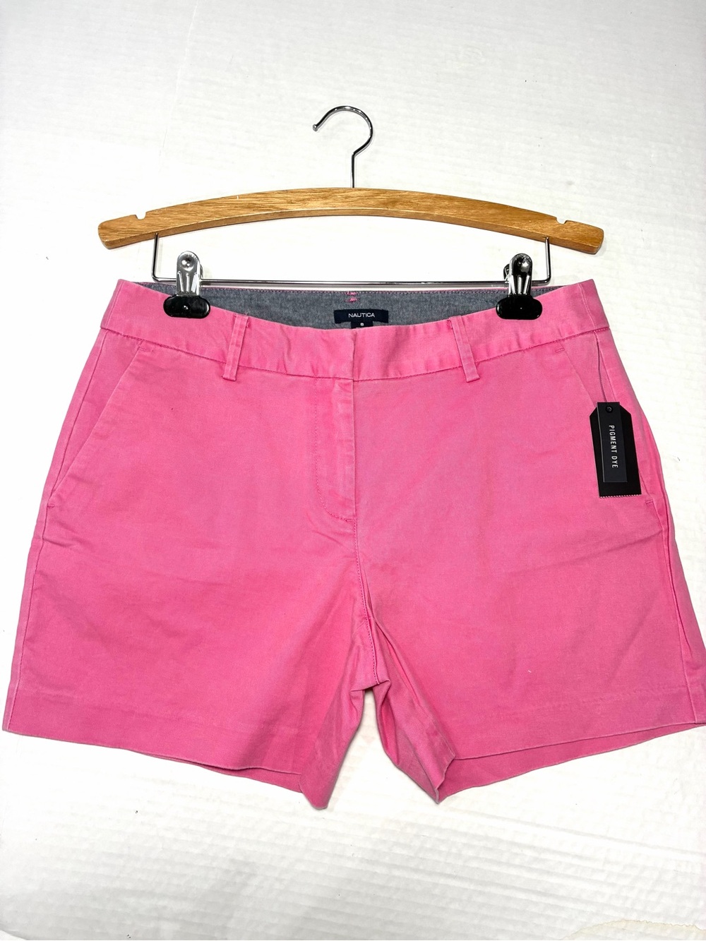 NAUTICA WOMENS CHINO SHORT NEW WITH TAG